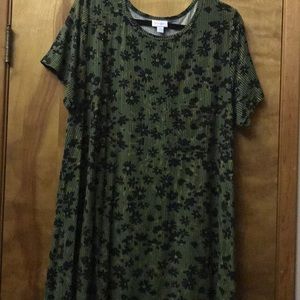 LuLaRoe Dresses - LulaRoe CARLY 2XL LuLaRoe Dresses - LulaRoe CARLY 2XL